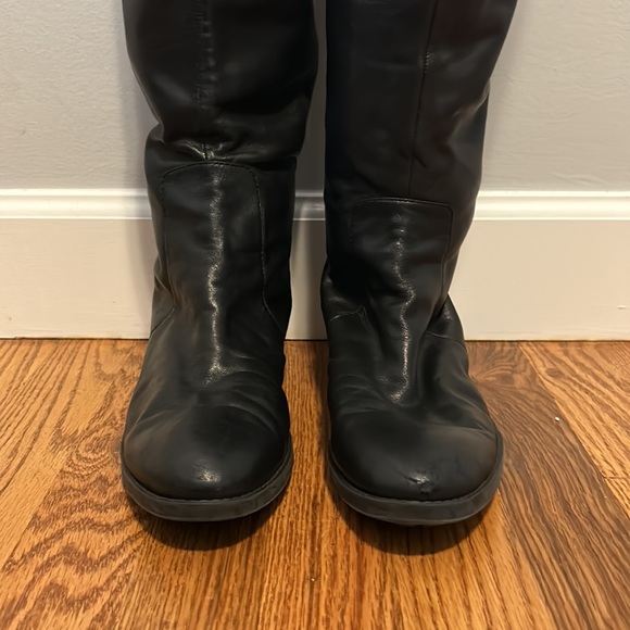 Michael Kohl’s black boots with gold studs size 8 1/2 - Picture 4 of 6